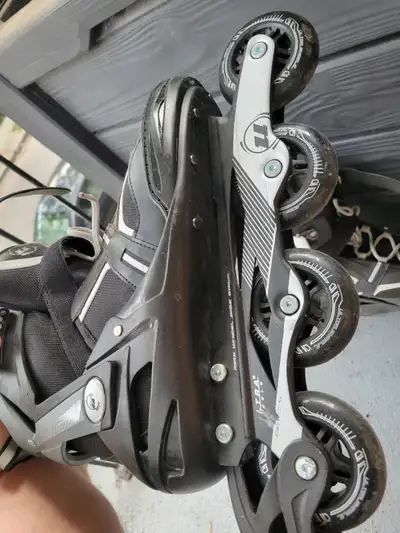 Patins à roues alignées en très bon état (taille 12), View more