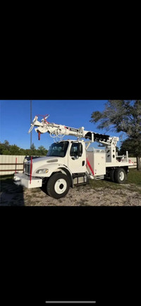 2014 Freightliner / Terex Digger Derrick (4047)