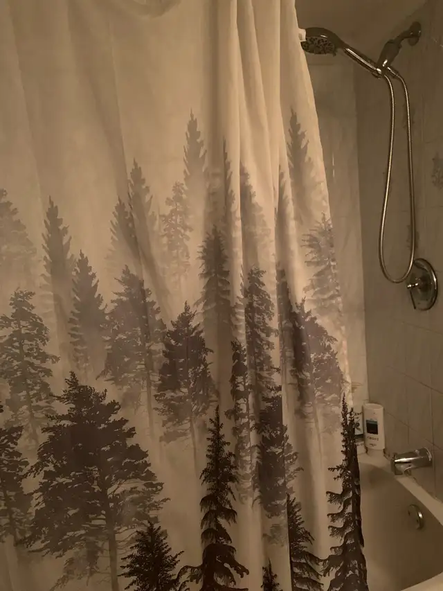 Scarborough Upper 2nd floor beautiful room for rent in Room Rentals & Roommates in City of Toronto - Image 7