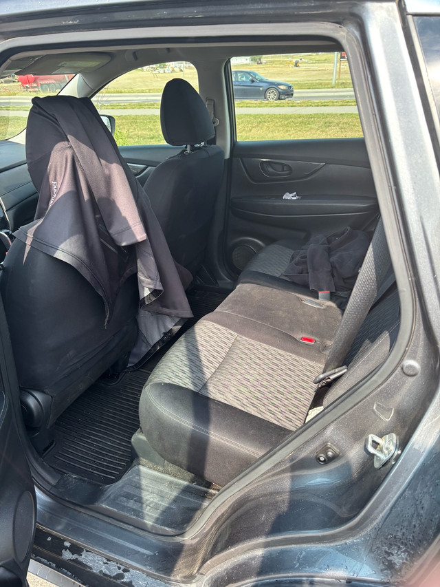 2020 Nissian Rouge in Cars & Trucks in Lethbridge - Image 4