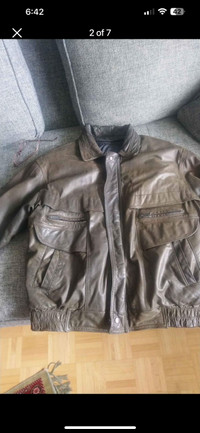 Men dark brown thinsulate leather jacket size medium 