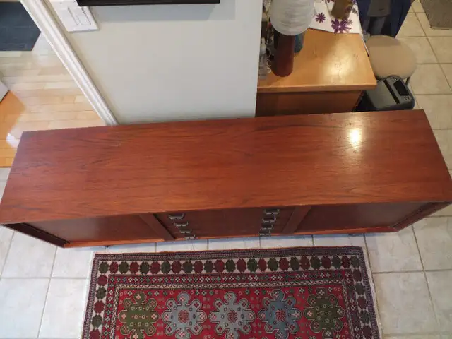 TEAK TAMBOUR BUFFET HUTCH SIDEBOARD MCM in Hutches & Display Cabinets in Barrie - Image 10