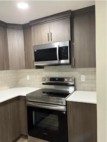 2 Beds 1 Bath ApartmentCA$400 / Month