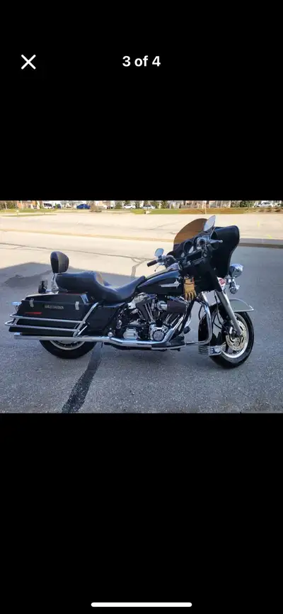 Approximately 22,000 kms Mint condition 88.6 cubic engine 5 speed Vance and Hines exhaust Power Comm...