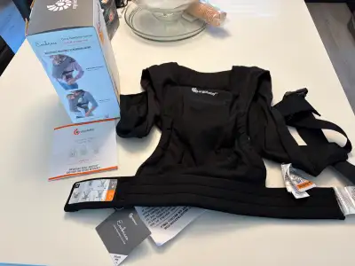 Ergobaby Embrace Newborn Baby Carrier, Black- Brand New, View more