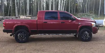 2008 ram 3500 6.7 Cummins with manual g56 transmission. 450,000 km. Engine starts and runs like when...