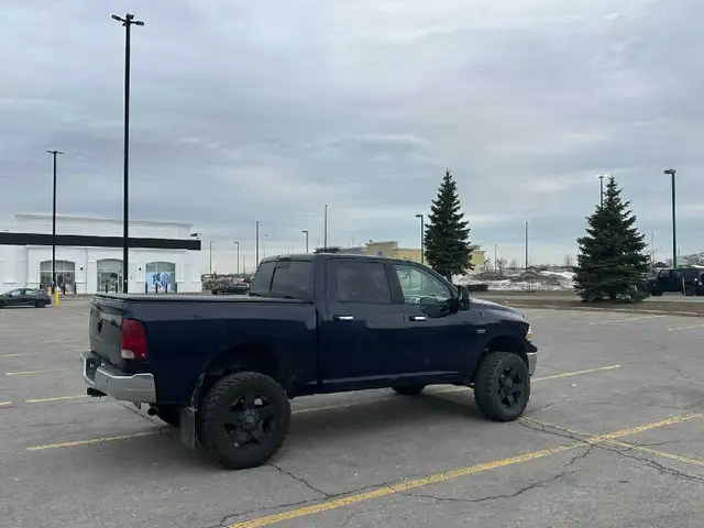 Ram 1500 SLT Crew Cab582383858909204483