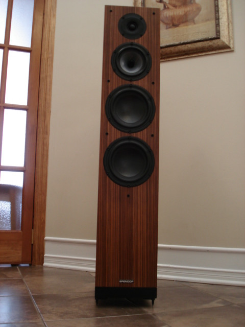 Spendor A9 speakers ... Hi-end ...EXCELLENT... in Speakers in Ottawa - Image 3