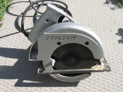 Skilsaw Brand Circular Saw 5500 R.P.M. Original Case Included Used - Good