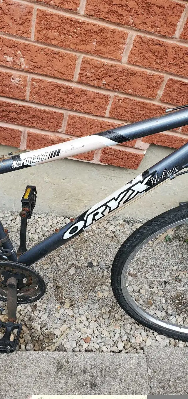 21 Speed Bicycle Onyx Urban in Road in City of Toronto - Image 4