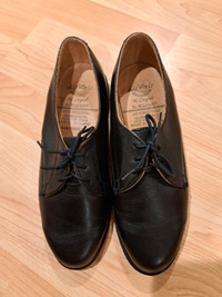Dr. Martens air wair leather ladie's shoes 5