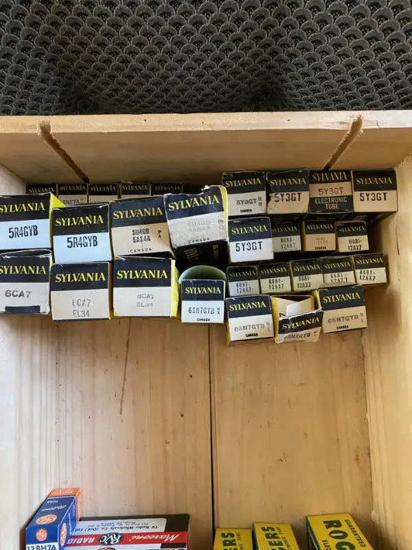 SELLING OFF VINTAGE AUDIO TUBES in Other in City of Toronto - Image 7