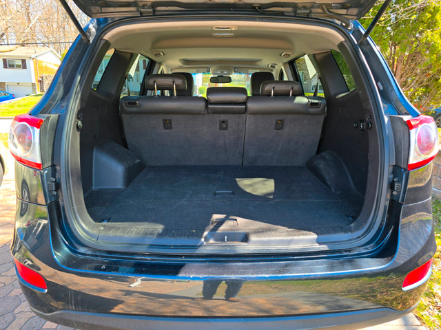 Hyundai Sante Fe 2010 AWD dans Autos et camions  à Ville de Montréal - Image 4