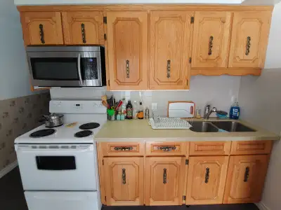 Student House, A student-only room located at 18 Ulster Street, within walking distance from the Uni...