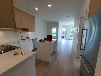 $2,750 / 2br - 2 Bed 2 Bath - Edmonds, Burnaby, 2 Year old apt