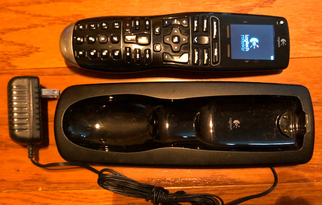 LOGITECH HARMONY ONE UNIVERSAL REMOTE CONTROL in General Electronics in Moncton - Image 3