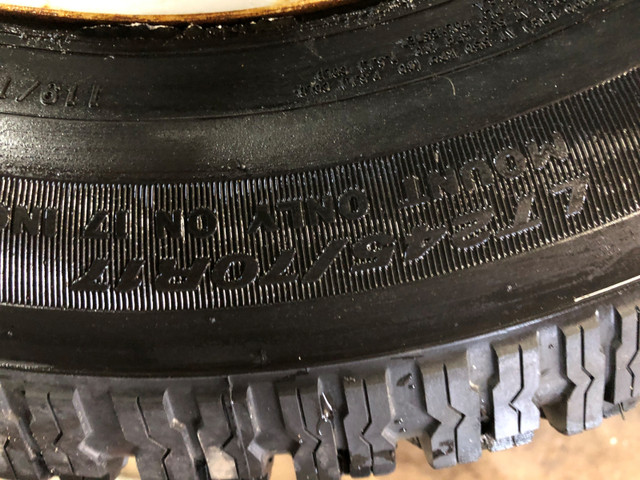 245/70R17 Snow Tires in Tires & Rims in Barrie - Image 3