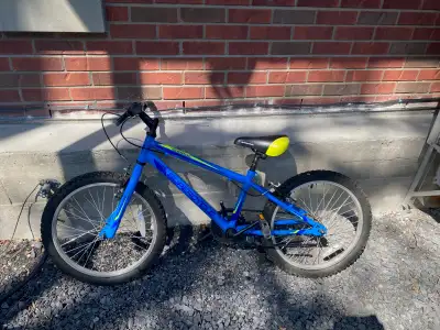 Vélo pour enfant comme neuf, View more