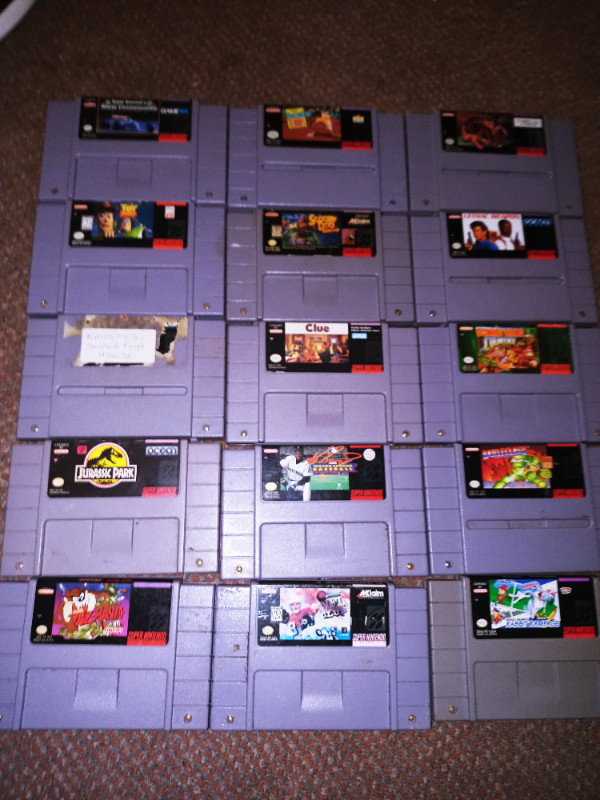 SUPER  NINTENDO  GAME COLLECTION in Older Generation in Sarnia - Image 2