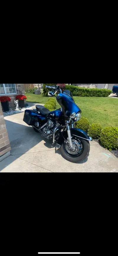2003 harley electra glide, good bike, has a scorpion racing clutch in it, screamin eagle pipes, stag...