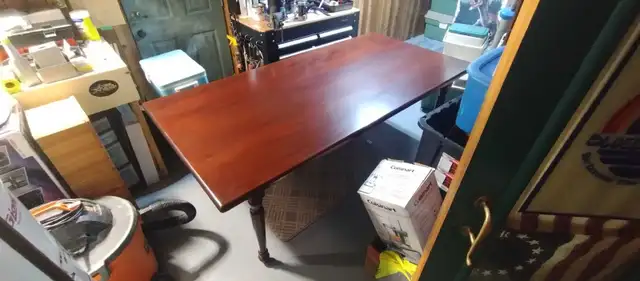 7' X 3.5' SOLID Mahogany Table & Oak Chairs Kitchen Dining Set in Dining Tables & Sets in Hamilton - Image 2