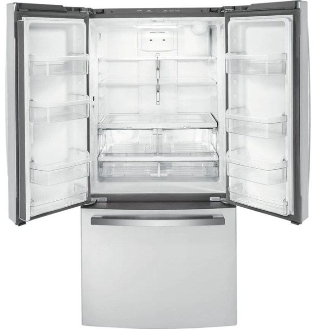 Fridge - GE 33" 18.6 Cu. Ft. Counter-Depth French-Door Stainless in Refrigerators in Mississauga / Peel Region - Image 4