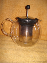 BODUM glass teapot