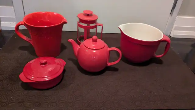 'Red Collection' Essential Kitchen Items542971406782320641