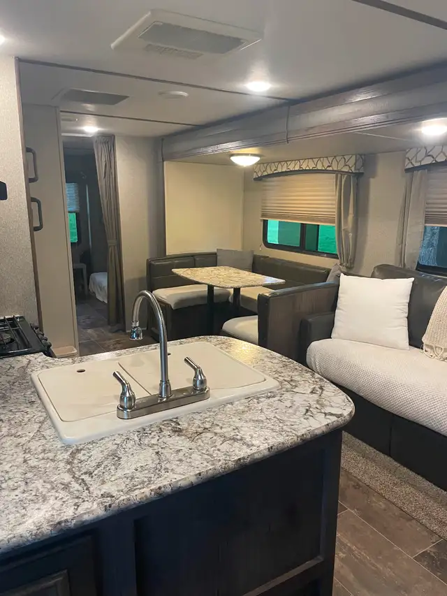 Roulotte Keystone Passeport Ultra Lite in RVs & Motorhomes in Laval / North Shore - Image 3