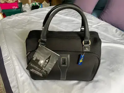 NEW - LONDON FOG Knightsbridge 360HL Collection, 17" Cabin Bag, View more