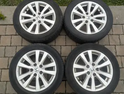 Rims are in very good condition. Tires are old and I don't recommend to use them. I'm selling for th...
