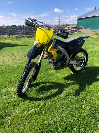 Hey I’m selling my brother 2016 rmz 450, it runs and drives great needs nothing, has a bunch of afte...
