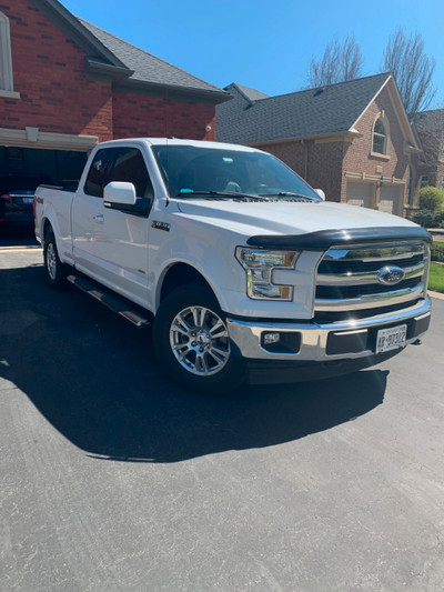 2017 FORD f150 Lariat, One Owner, Immaculate