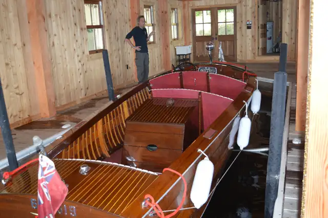 1940 Seabird Playmate in Powerboats & Motorboats in Muskoka - Image 3