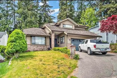 Coquitlam Scott Creek 2 Bedrooms