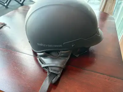 Genuine Harley Davidson Helmet. Brand New Never used With sun visor