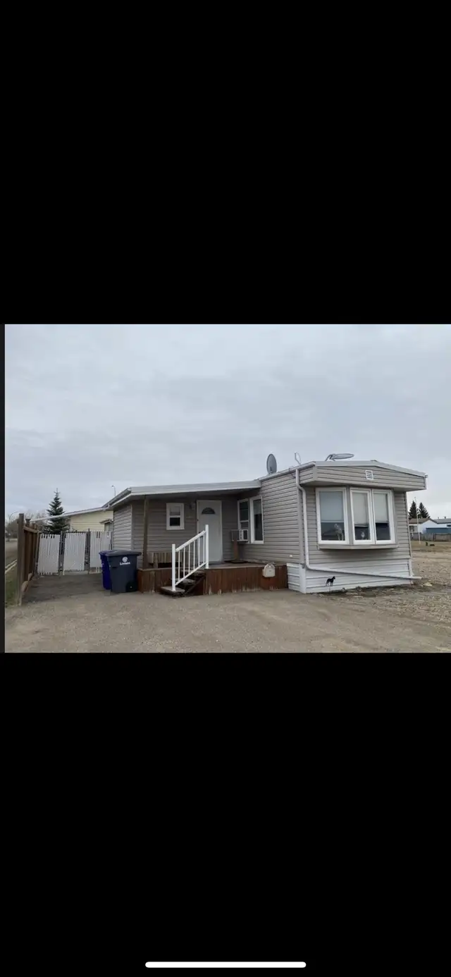 Mobile Home for sale - fire damage in Houses for Sale in Saskatoon - Image 2