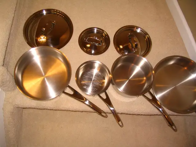 ZWILLING J.A HENCKELS TRUCLAD COOKWARE SET in Kitchen & Dining Wares in Edmonton - Image 4