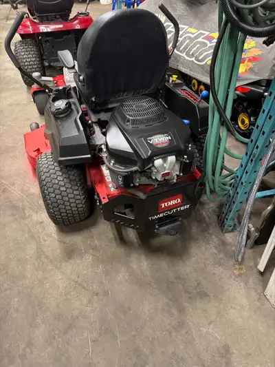 Toro lawn mower 52 deck Fresh oil change and service