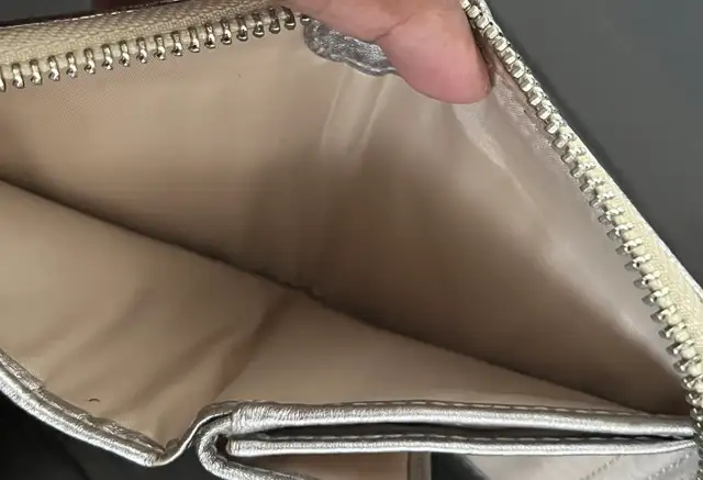 Coach poppy vintage Y2K floral wallet in Women's - Bags & Wallets in Mississauga / Peel Region - Image 5