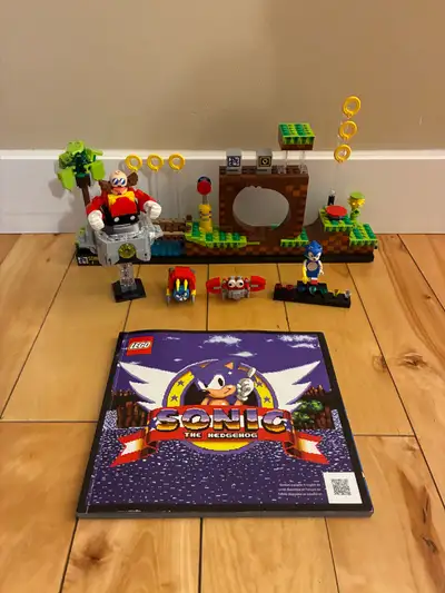 Like new, complete with instructions. Comes from a pet and smoke free home.