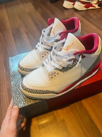 Jordan 3 Cardinal size 8, View more