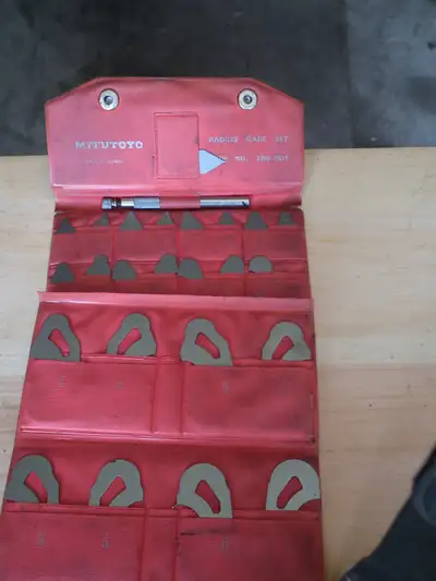 MITUTOYO RADIUS GAGE SET #186 - 901 1/64 - 1/2" (missing 1/4" gage)