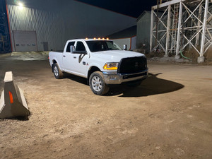 2017 RAM 3500 Laramie long horn