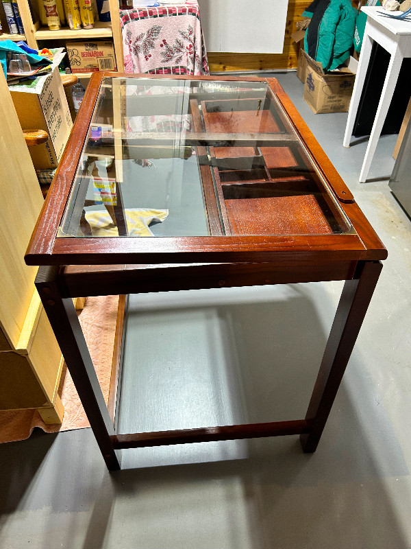 Glasstop student desk, adjustable for writing, or drawing, Brown in Desks in Norfolk County - Image 4