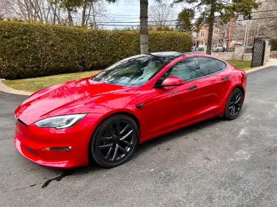 Magnifique Tesla Model S Longue Autonomie 2022. (18 000 km) Rouge Ultra avec intérieur haut de gamme...