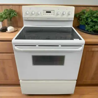 cuisinière vitrocéramique fonctionn 145$ possibilité de livraiso, View more