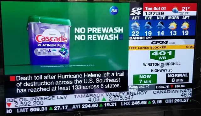 LG OLED TV 65 inches in TVs in Markham / York Region - Image 3