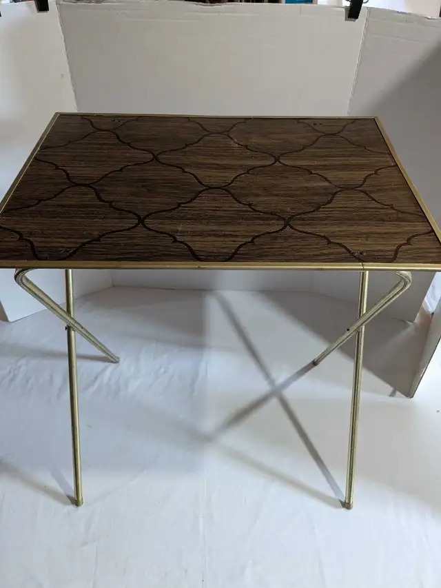 VTG Folding TV Tray Table Metal Legs  in TV Tables & Entertainment Units in Charlottetown - Image 2