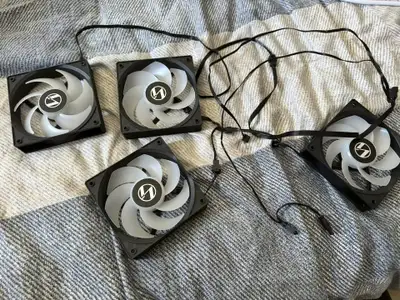 4 Ventilateurs LianLi ARGB pour boîtier de PC, View more